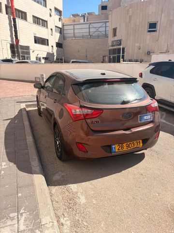 יונדאי i30