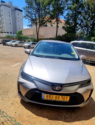 מודעת רכב טויוטה קורולה
