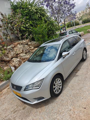 מודעת רכב סיאט לאון