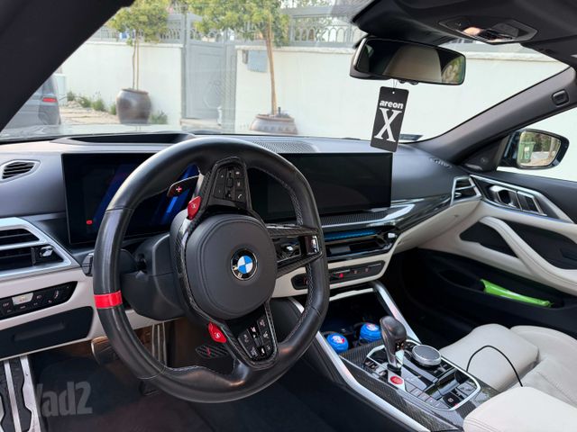 ב מ וו M4