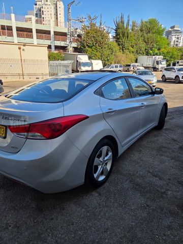 יונדאי I35