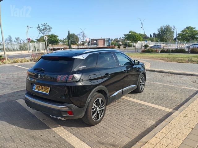 פיג'ו 3008