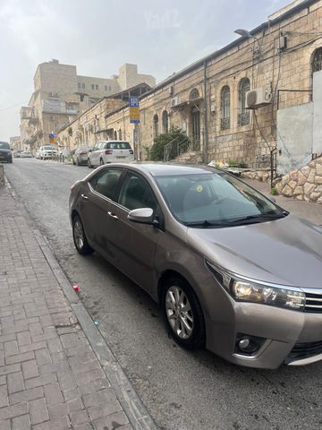 מודעת רכב טויוטה קורולה