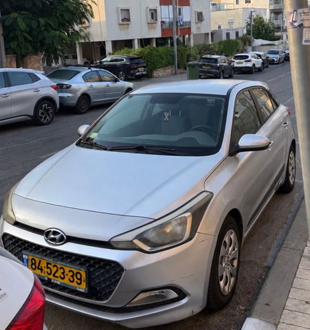 מודעת רכב יונדאי i20