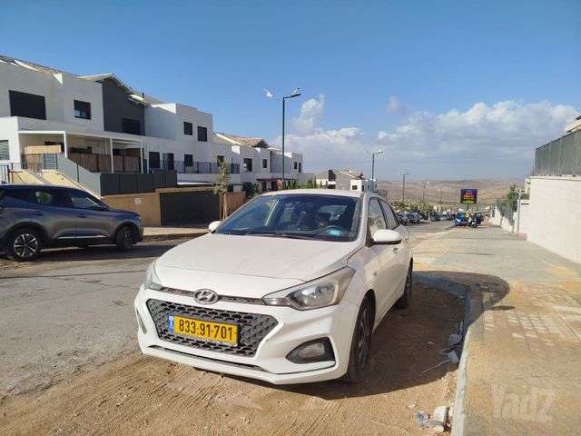 מודעת רכב יונדאי i20