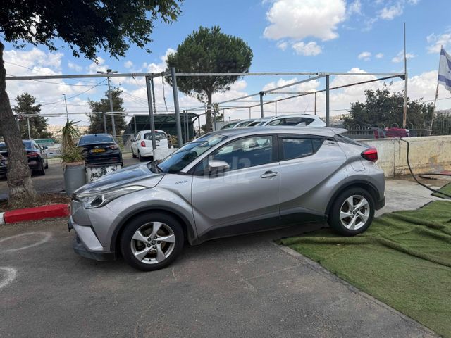 טויוטה C-HR