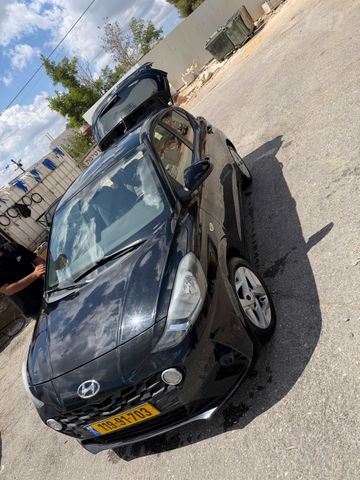 יונדאי i10
