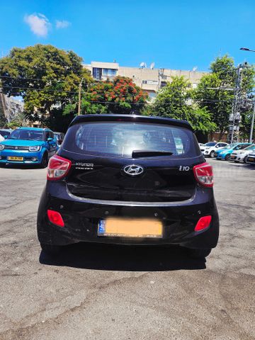יונדאי i10