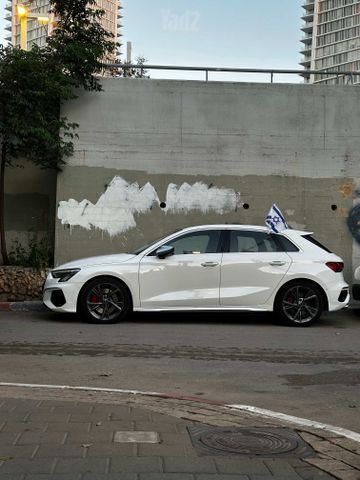 אאודי S3