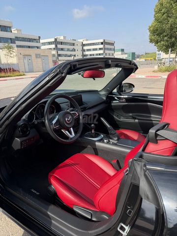 מאזדה MX-5