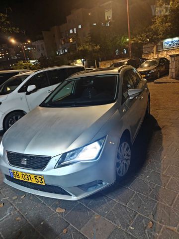 סיאט לאון