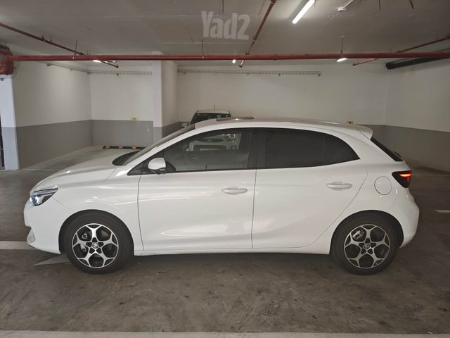אם ג'י MG3
