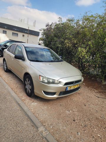 מודעת רכב מיצובישי לנסר