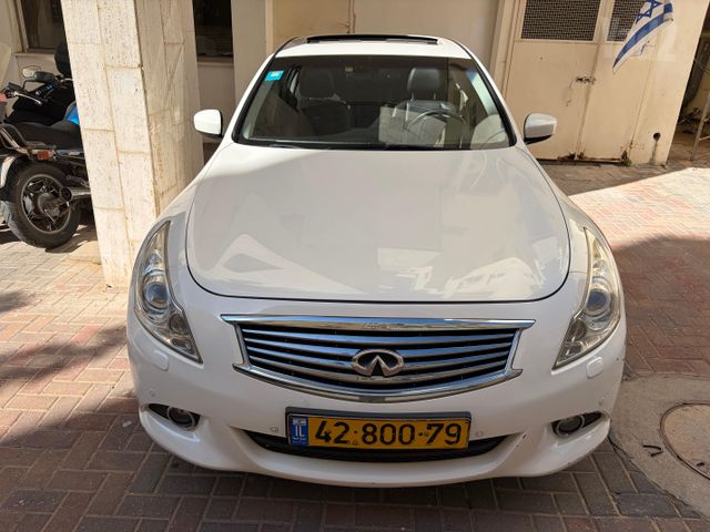אינפיניטי G37