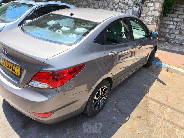 יונדאי אקסנט i25