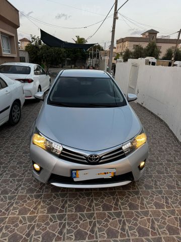 טויוטה קורולה