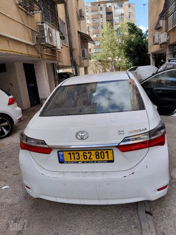 מודעת רכב טויוטה קורולה