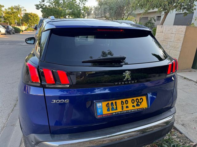 פיג'ו 3008