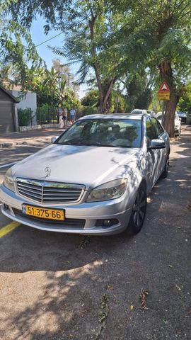 מודעת רכב מרצדס-בנץ C-class