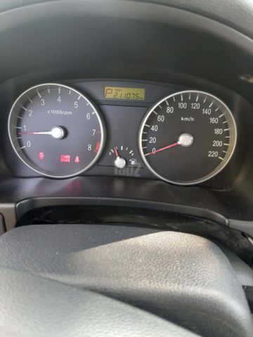 יונדאי אקסנט i25