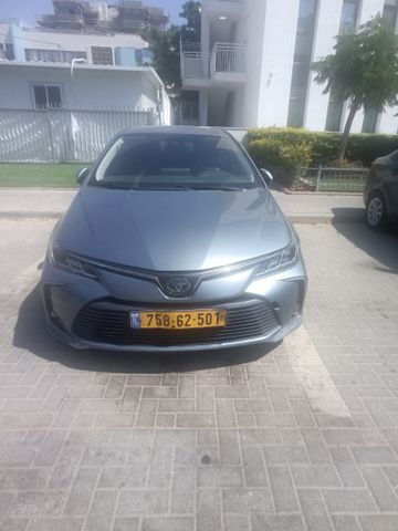 טויוטה קורולה