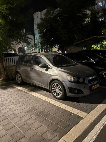 שברולט סוניק