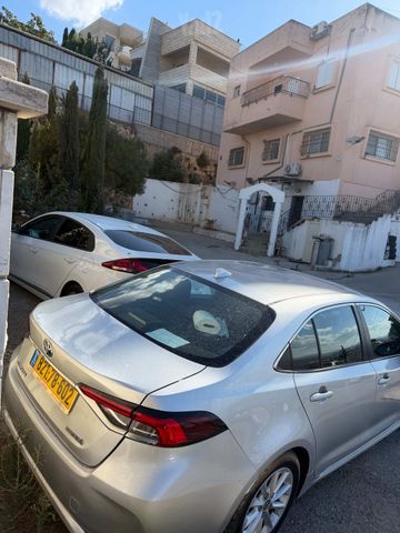 מודעת רכב טויוטה קורולה