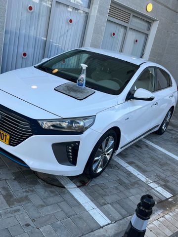יונדאי איוניק