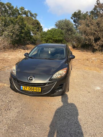 מודעת רכב מאזדה 3