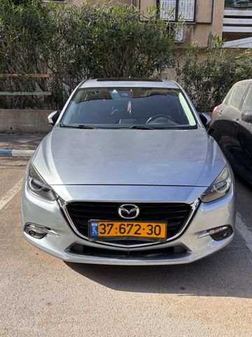 מאזדה 3