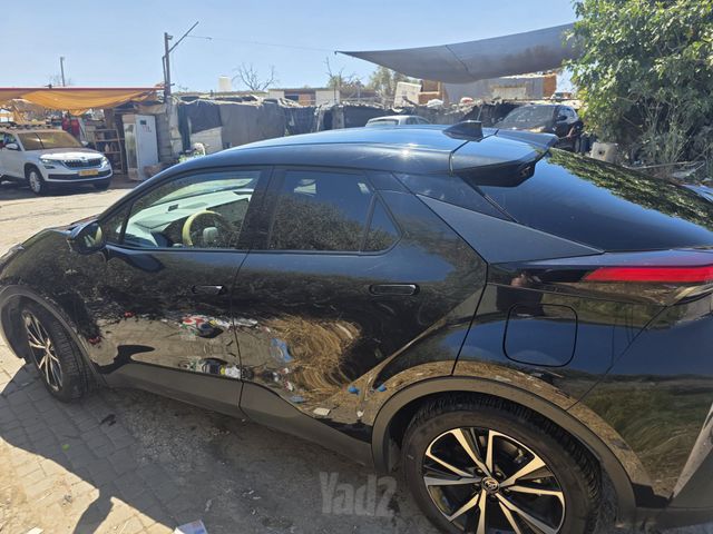טויוטה C-HR