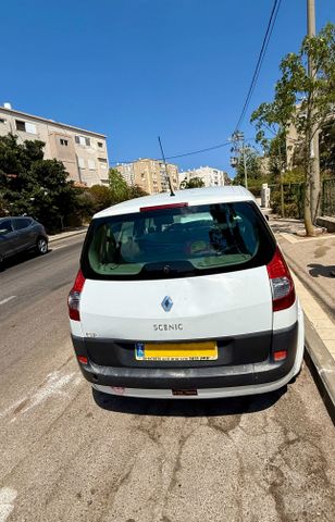 רנו סניק