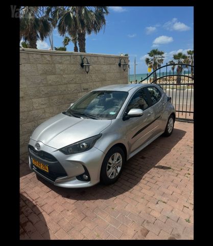 מודעת רכב טויוטה יאריס