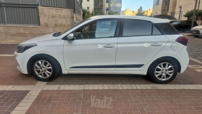 מודעת רכב יונדאי i20