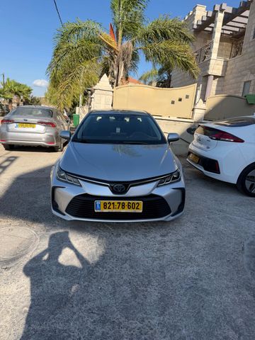 טויוטה קורולה
