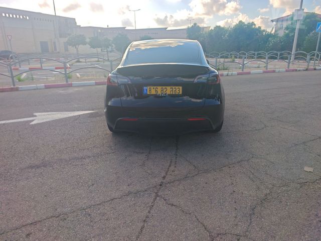 טסלה מודל Y
