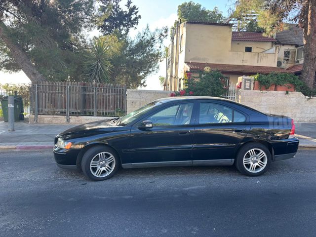 וולוו S60