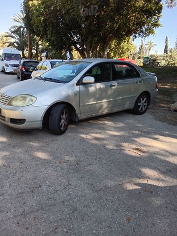 טויוטה קורולה