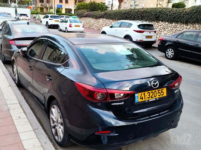 מאזדה 3