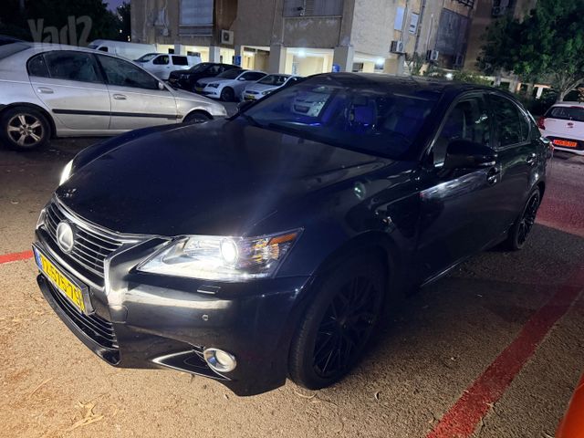לקסוס GS