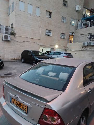טויוטה קורולה