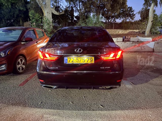 לקסוס GS