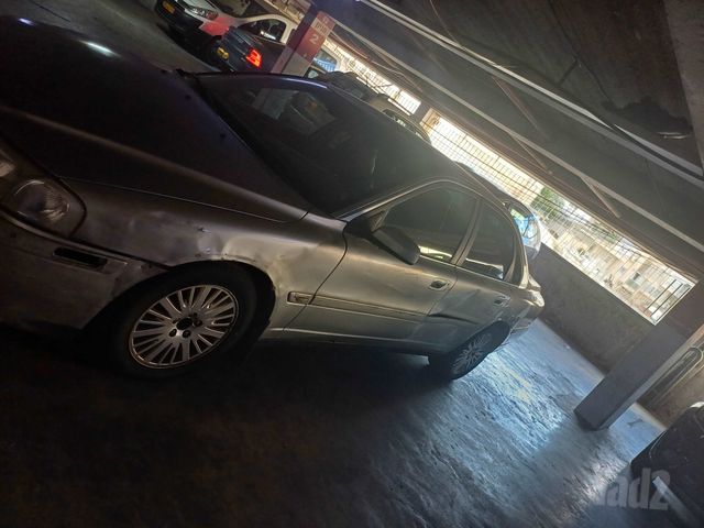 וולוו S80