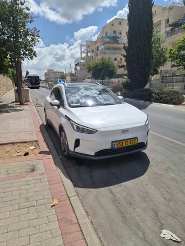 ג׳ילי Geometry C
