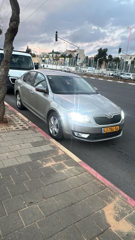 סקודה אוקטביה