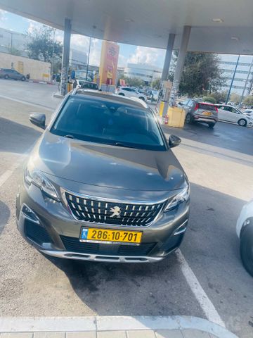 פיג'ו 3008