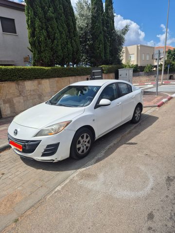 מאזדה 3
