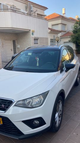 סיאט ארונה