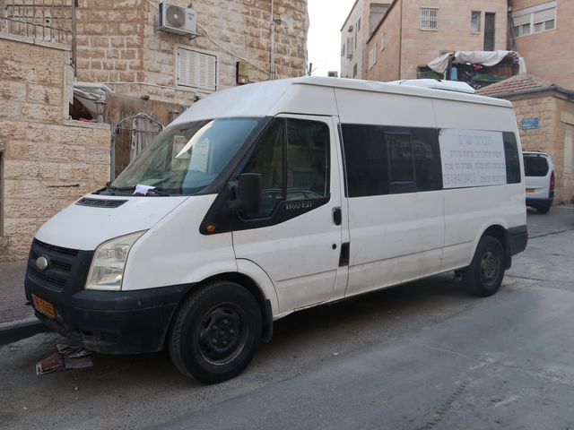 מודעת רכב פורד טרנזיט