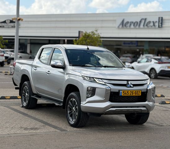 מיצובישי טרייטון / L200